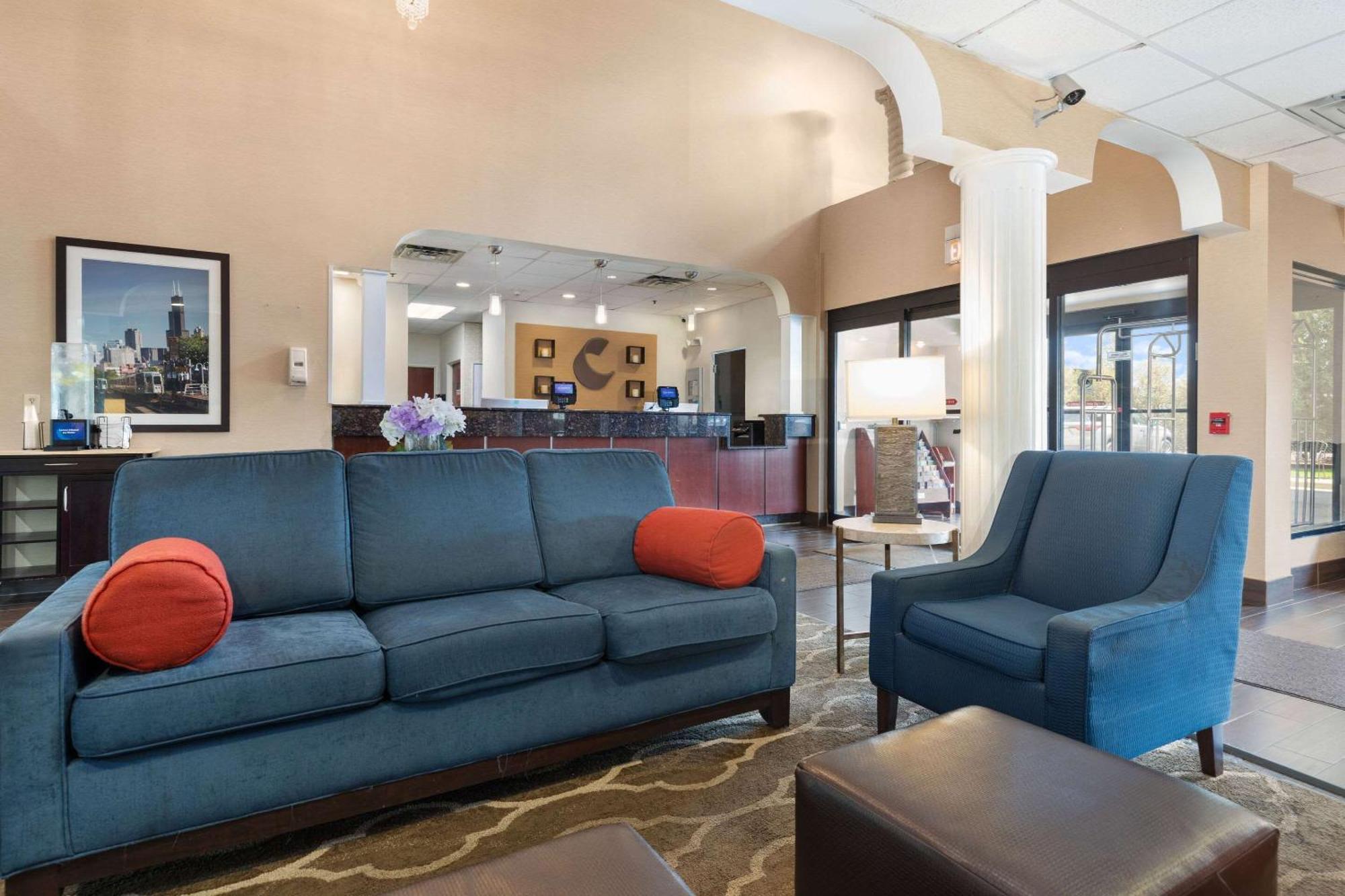 Comfort Suites Lombard - Addison Luaran gambar
