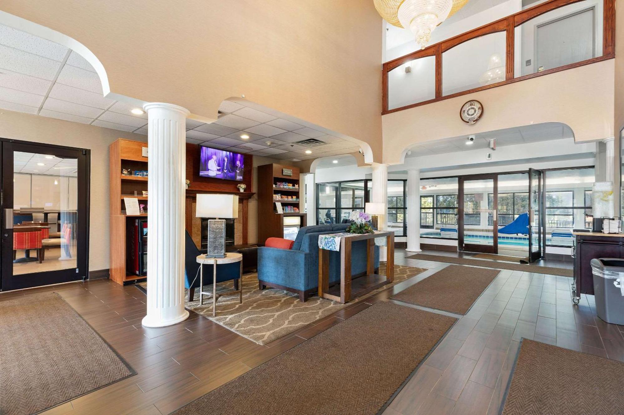 Comfort Suites Lombard - Addison Luaran gambar
