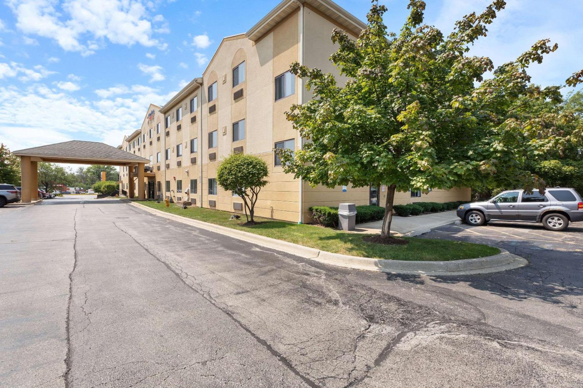 Comfort Suites Lombard - Addison Luaran gambar